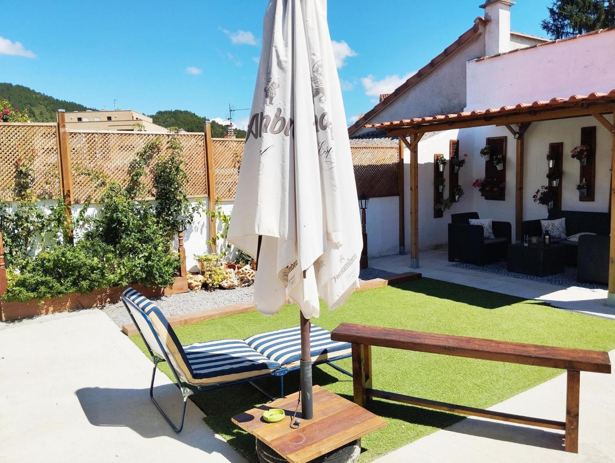 Kataenea. Apartamento En El Prepirineo Navarro. Naturaleza Aoiz ภายนอก รูปภาพ